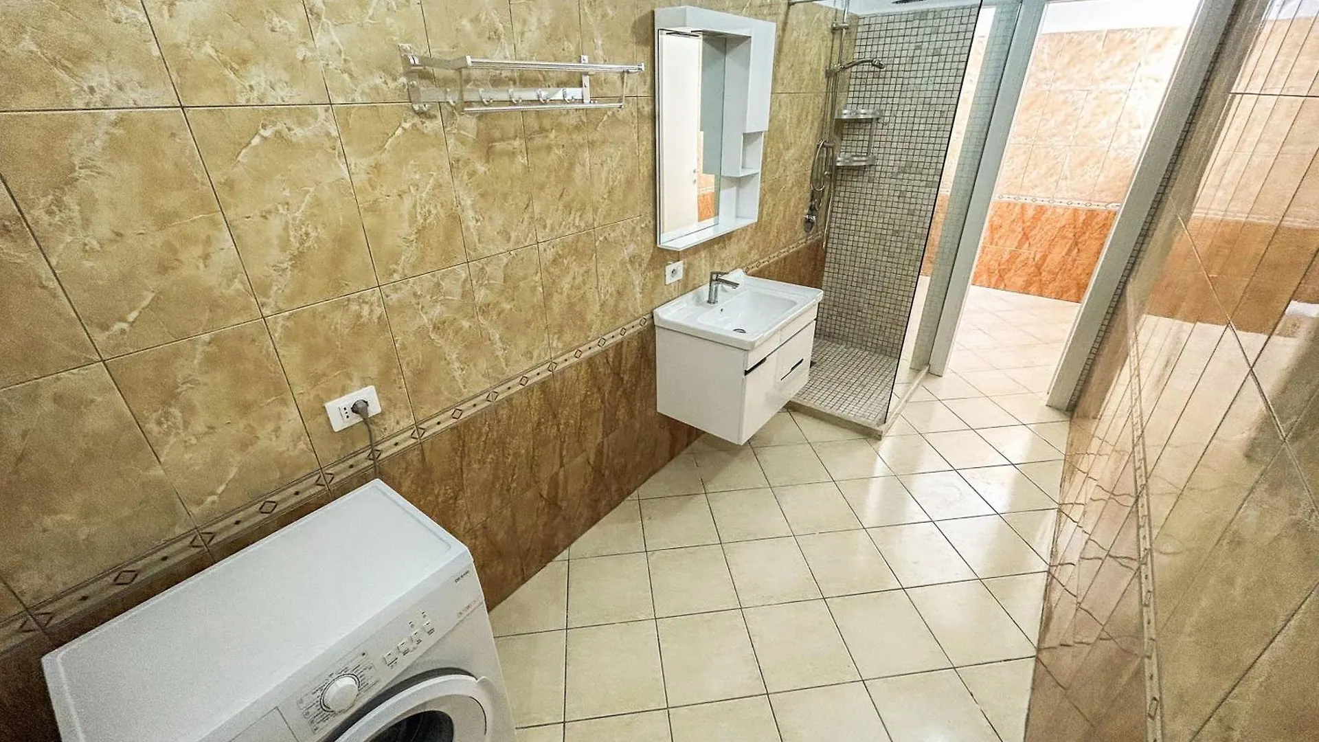 Apartment 2 Bedrooms 981 Durres