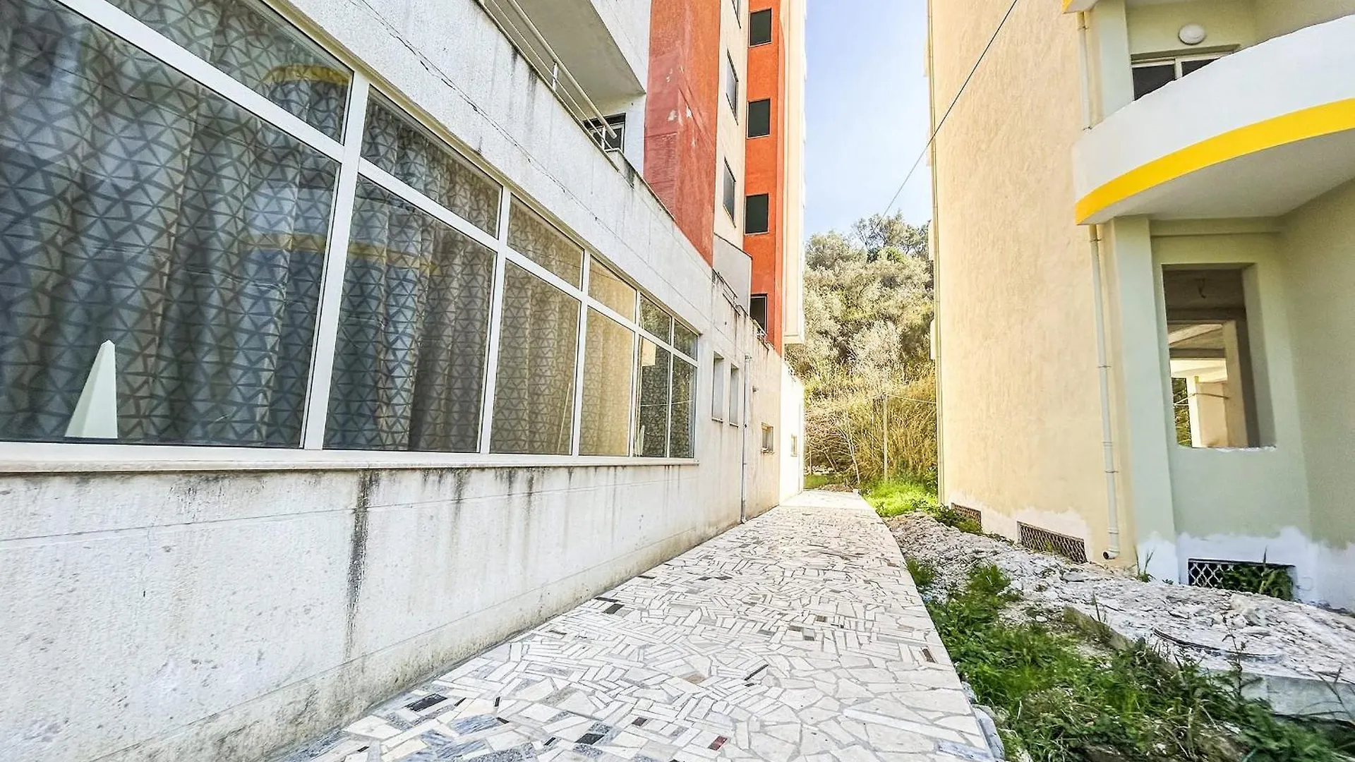 Apartment 2 Bedrooms 981 Durres