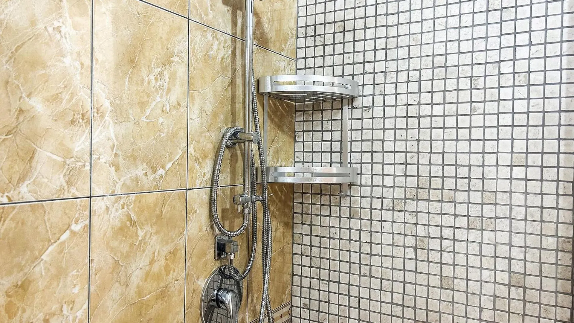Apartment 2 Bedrooms 981 Durres Albania