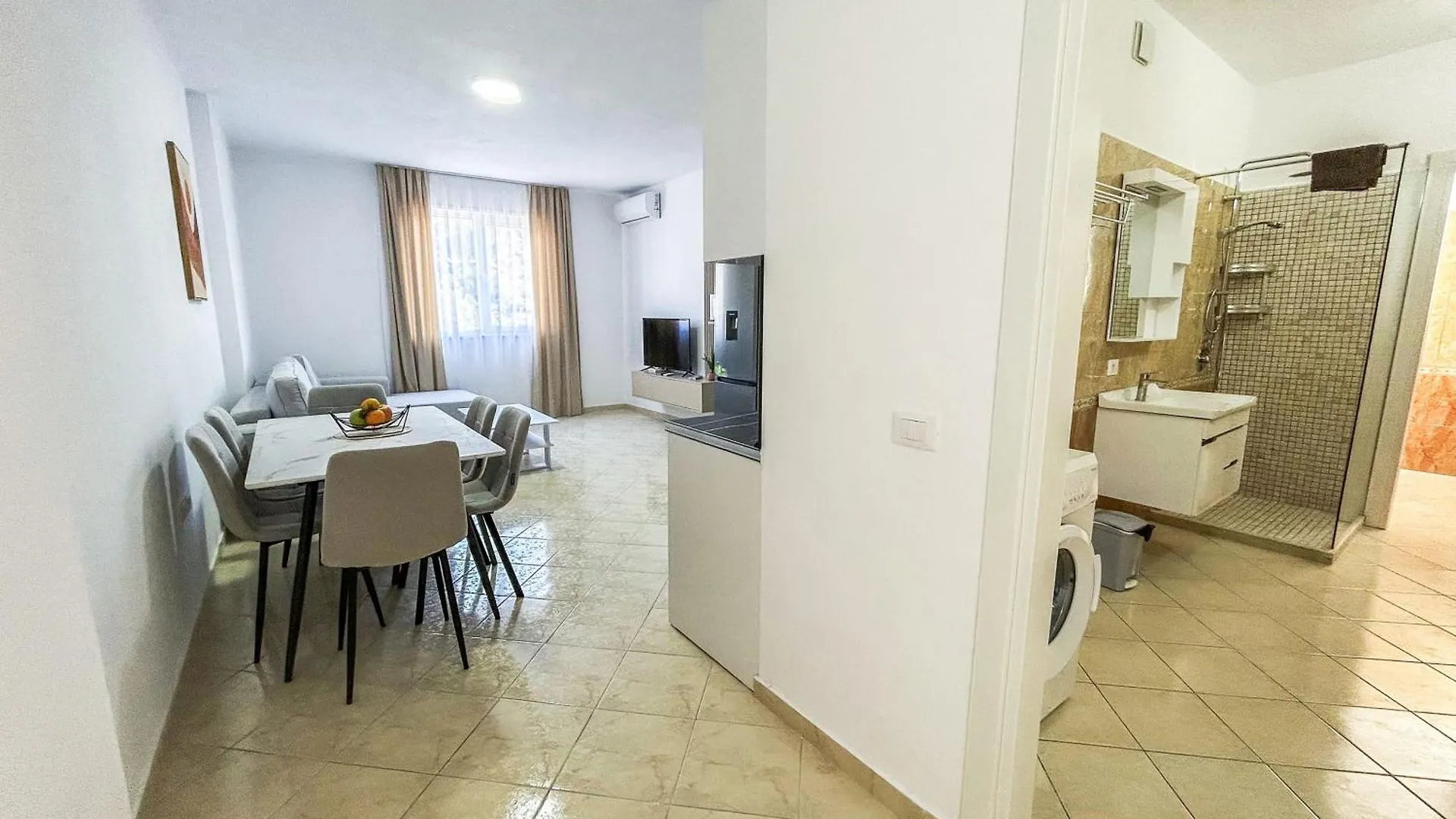 2 Bedrooms 981 Durres 0*,